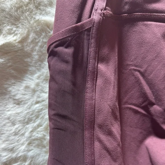 ATHLETA Leggings Women's Medium Burgundy Vitality Stash Pocket 7/8 S Tight Mesh - Picture 8 of 15